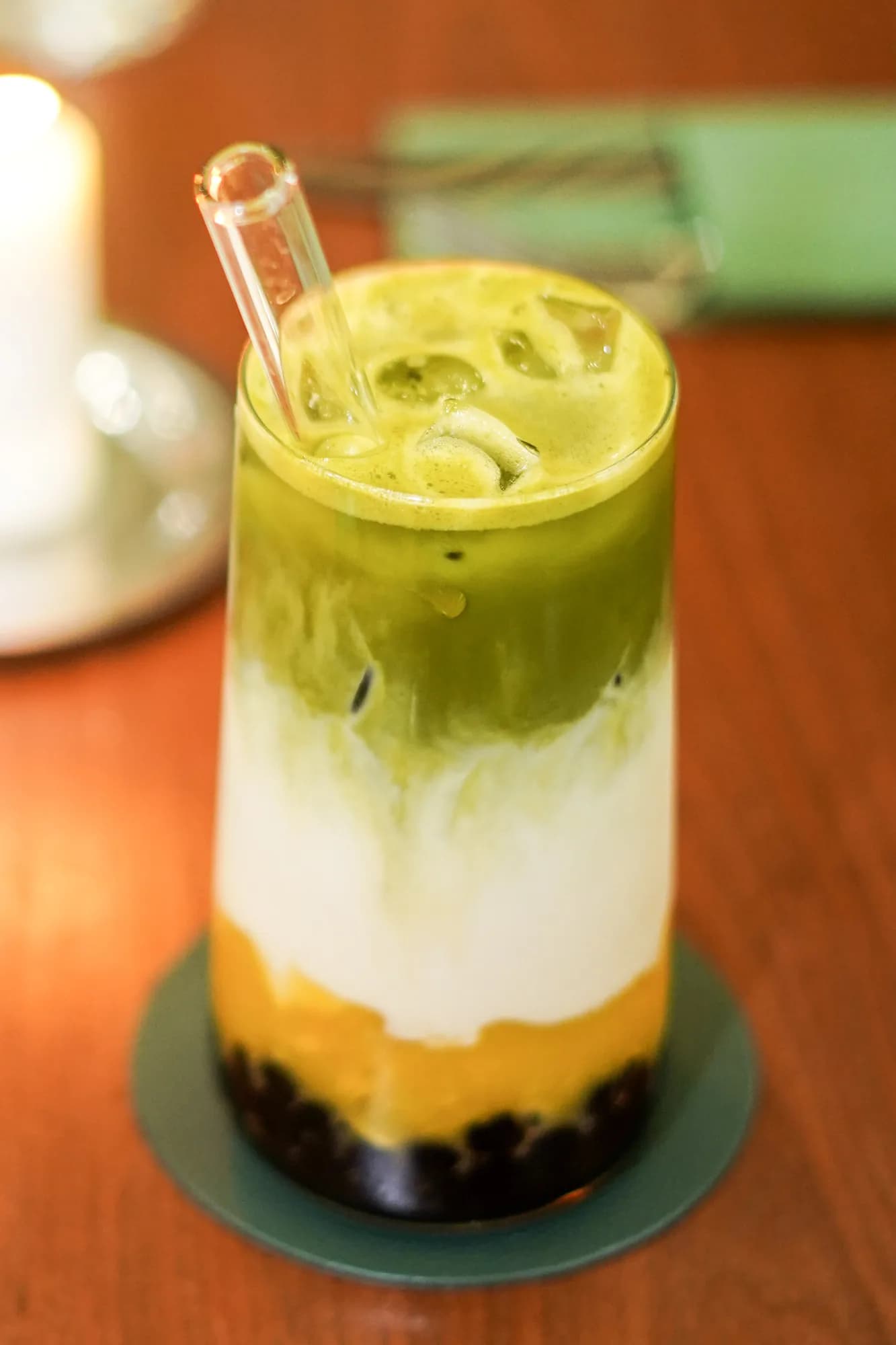 Bubble tea artisanal taïwanais servi au Le Tê, Paris